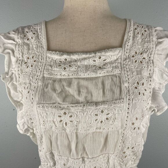 American Eagle Cropped Top with Fluttery Cap Sleeves in Ivory - Size Medium - Picture 2 of 11